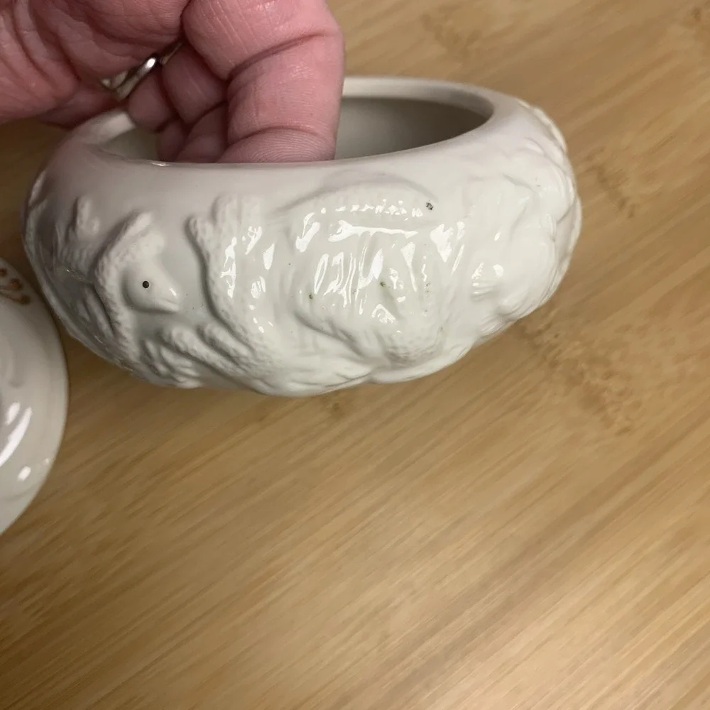 VINTAGE 1999 Lenox Fine Ivory China Dolphin Serenade Music Trinket Box WORKS